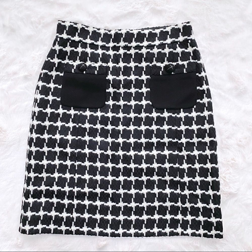 VINTAGE Carlisle Houndstooth Wool Blend Tweed Pencil Skirt Career Black White 8